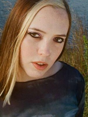 scenestr - For Evergreen Indie Singer-Songwriter Soccer Mommy Emotional Processing Is The Goal